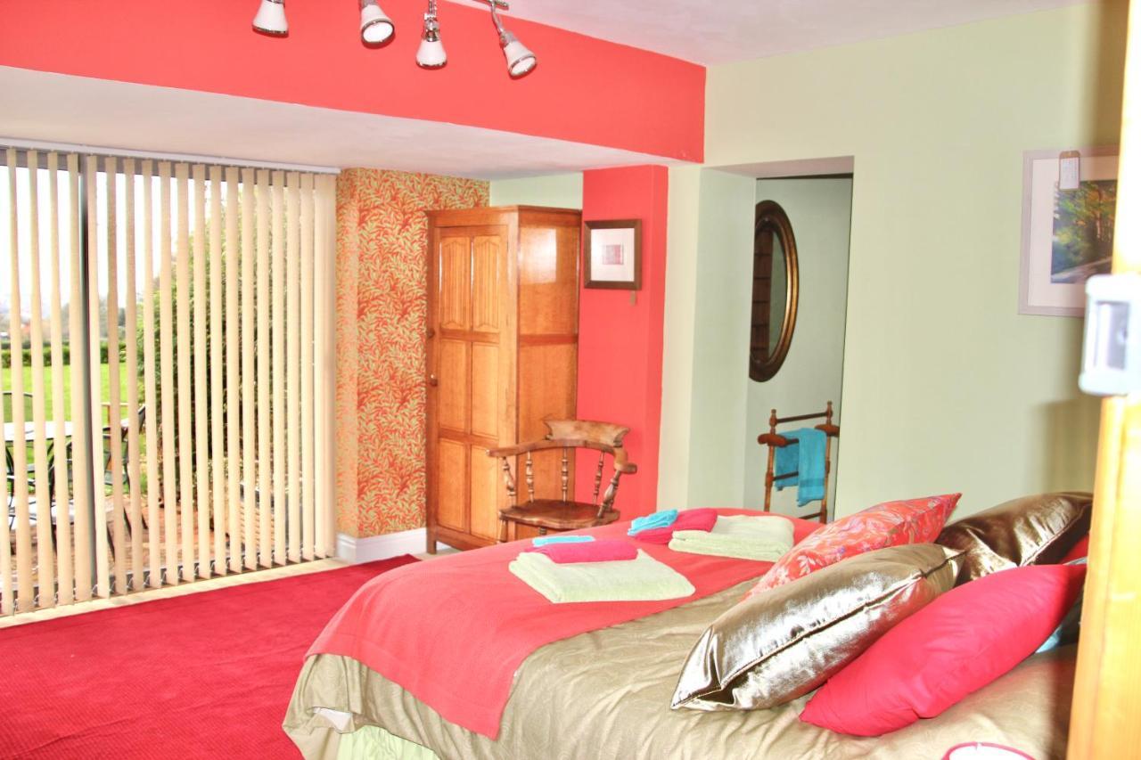 Seven Acre Corner B&B เอกซ์มัธ ภายนอก รูปภาพ